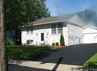 22155 Navaho Ave, Sauk Village, IL