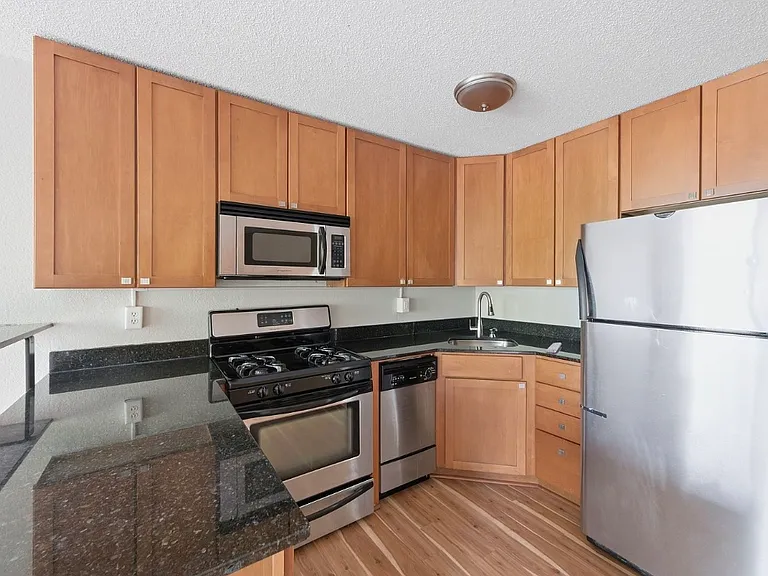 2530 1st Ave S #N204 — Photo 3