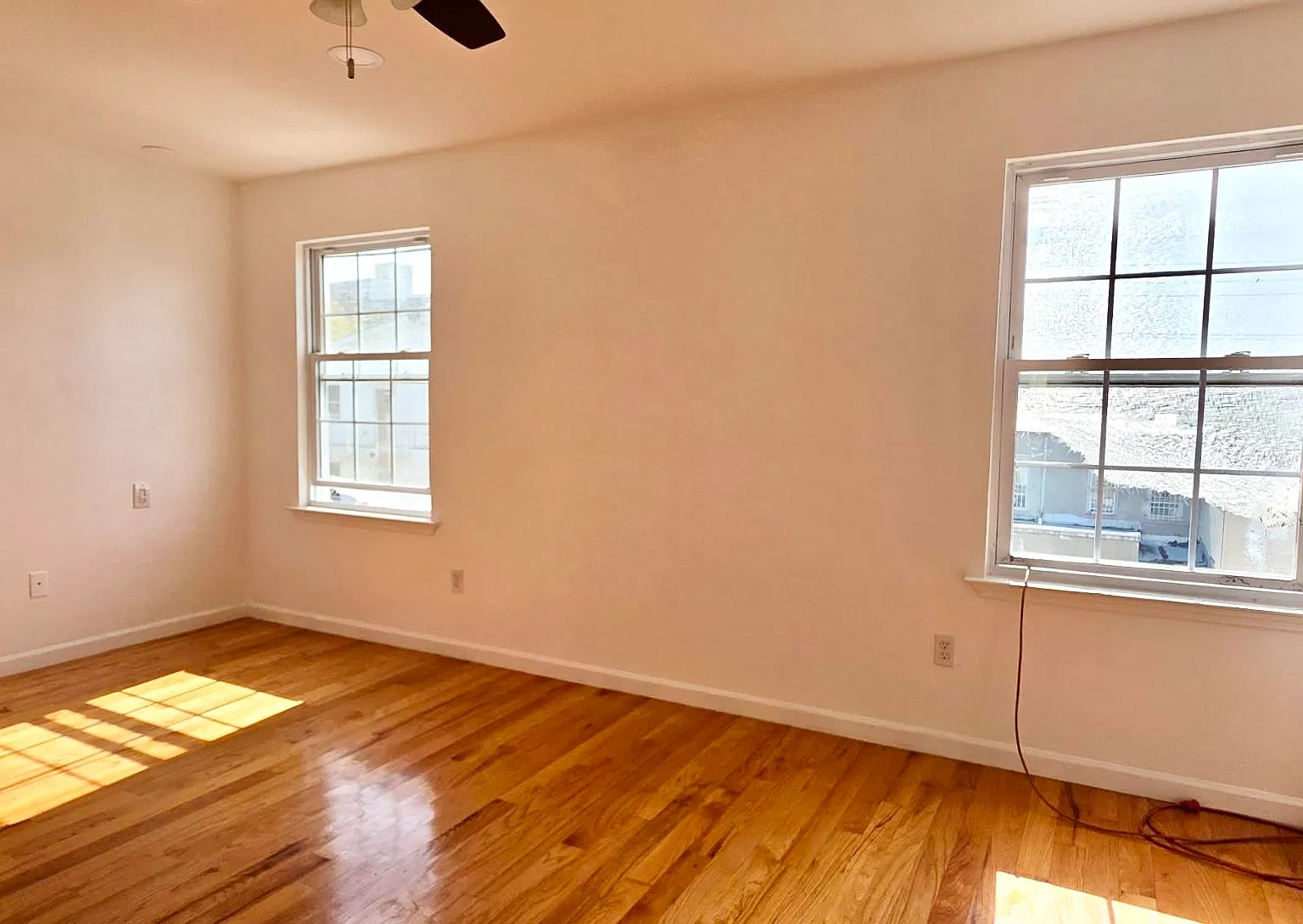 3 bed, 2.0 bath, $3,500 — Photo 4