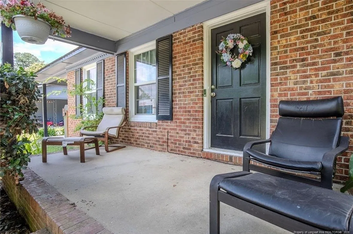 3 bed, 1100 sqft, $1,775 — Photo 2