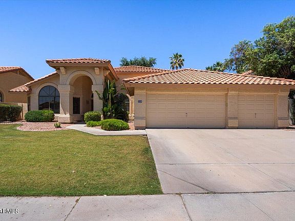 2nd image of 3350 S OLEANDER Drive