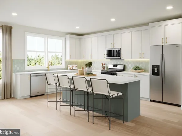 24985 Rosslare Harbour Ter, Chantilly, VA 20152