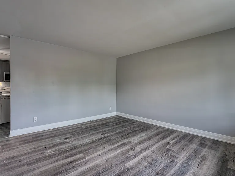 22 Ruskin St #1 — Photo 6
