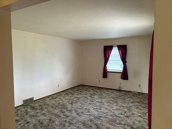3rd image of 2006 Cottage Grove Pl