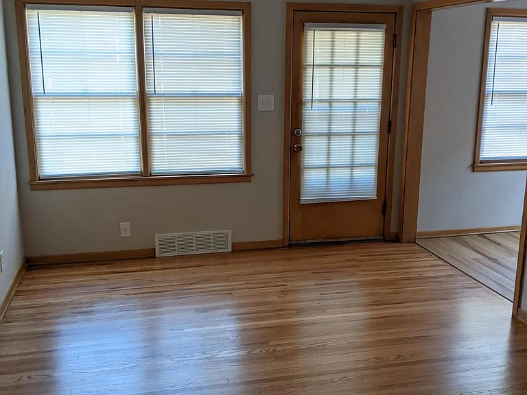 1309 S Hydraulic St — Photo 1