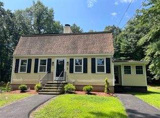 78 Scribner Rd, Tyngsboro, MA 01879