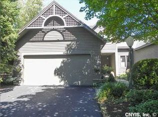 7660 Linkside Dr, Manlius, NY 13104