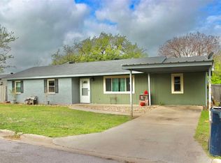 804 Mildred St, Burnet, TX 78611