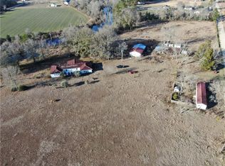 357 White Pine Hwy, Nicholls, GA 31554