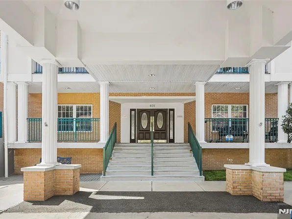 401 Dercole Ct APT 211, Norwood, NJ 07648