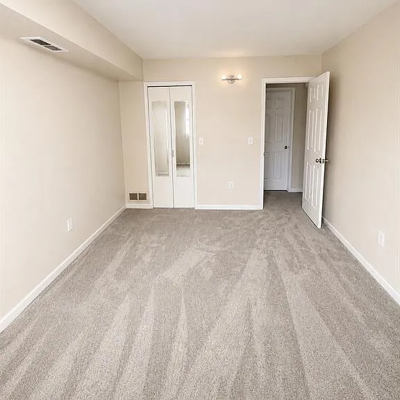 30028 W Twelve Mile Rd #27 — Photo 1