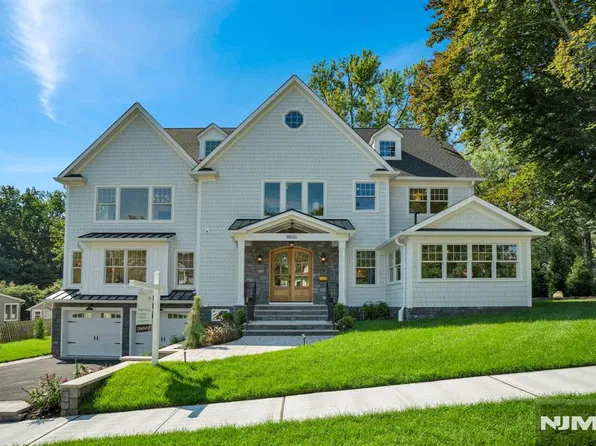 110 Blauvelt Avenue, Ho-Ho-Kus, NJ 07423