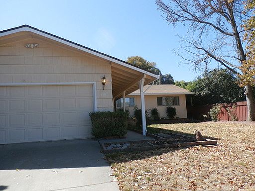 2nd image of 3307 S Port Dr