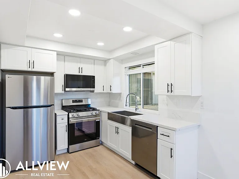 16781 Bardon Lane — Photo 9