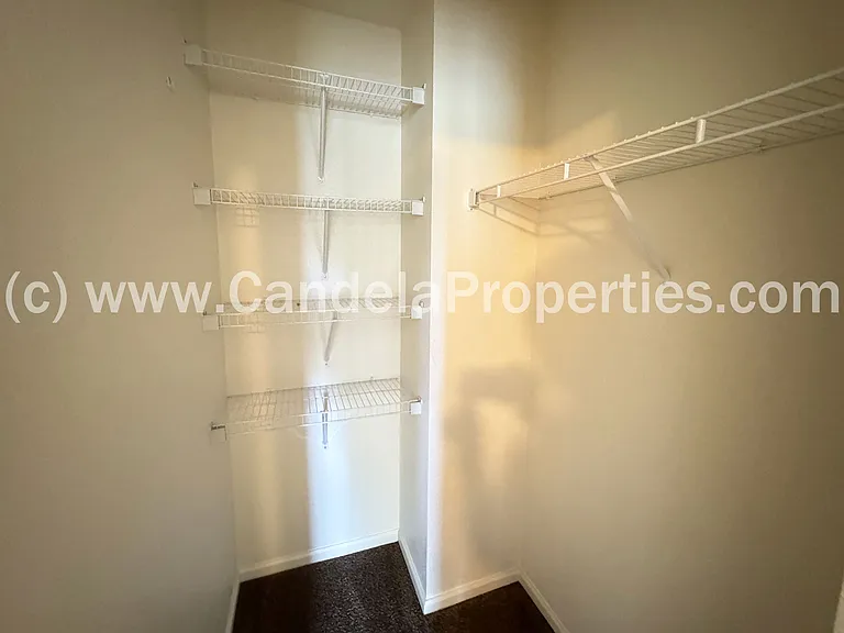 8008 Firecracker Trl — Photo 49
