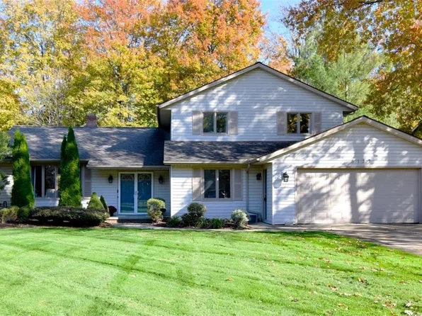 5137 Lansdowne Dr, Solon, OH 44139