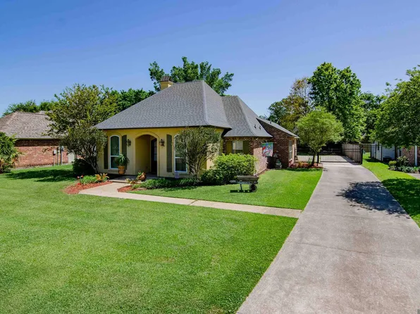 39399 Quail Creek Ave, Prairieville, LA 70769