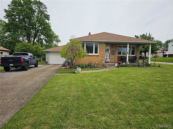 2nd image of 747 Sweet Home Rd