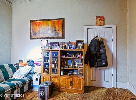 2nd image of 2524 W Warren Blvd