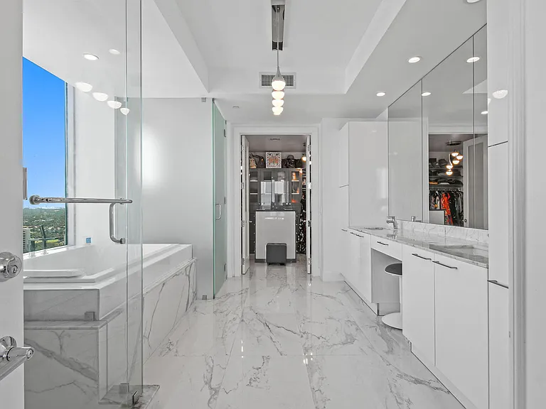 1 Water Club Way #Penthouse 2204 — Photo 16