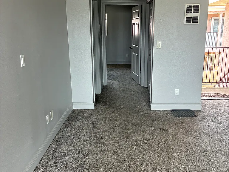 695 Sea Vale St #405 — Photo 4