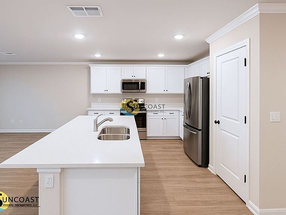 5th image of 36 Pine Haven Dr #B