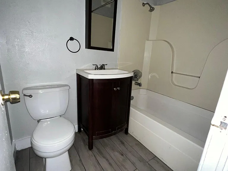 1513 Ocean Dr #6 — Photo 9