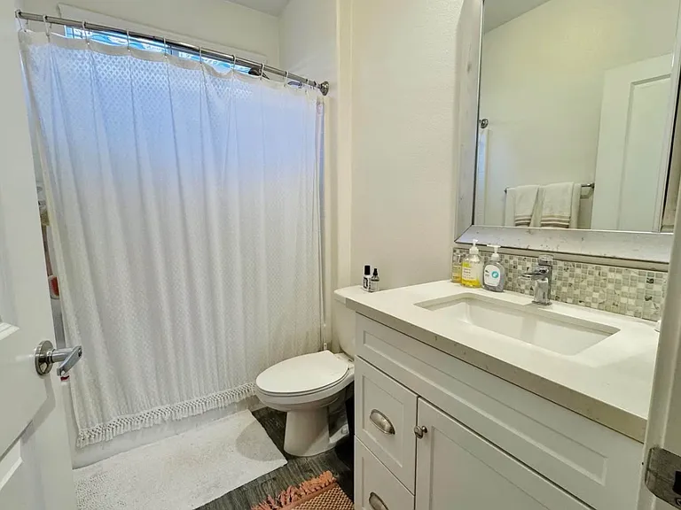 15153 Fred Way — Photo 3