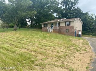 2841 Shiloh Cir, Strawberry Plains, TN 37871