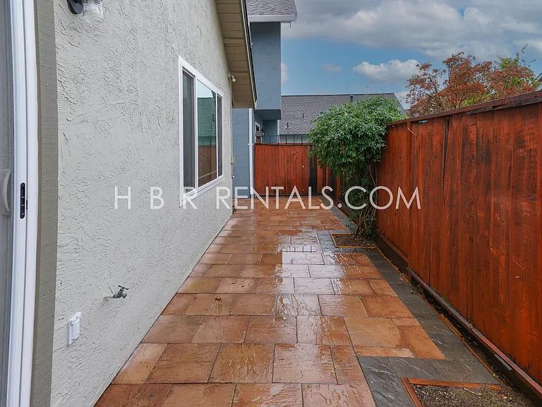 2859 El Capitan Dr — Photo 27