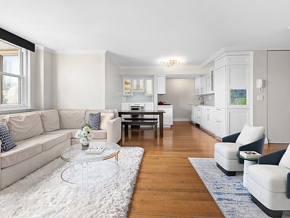 2nd image of 77 7th Ave APT 21P