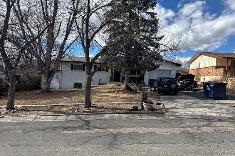 1st image of 2102 Essex Ln