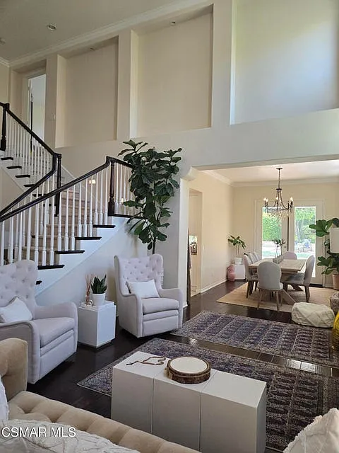5 bed, 4.5 bath, 3395 sqft, $10,500 — Photo 3