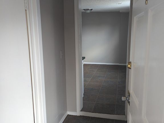 3rd image of 614 3rd St APT 3
