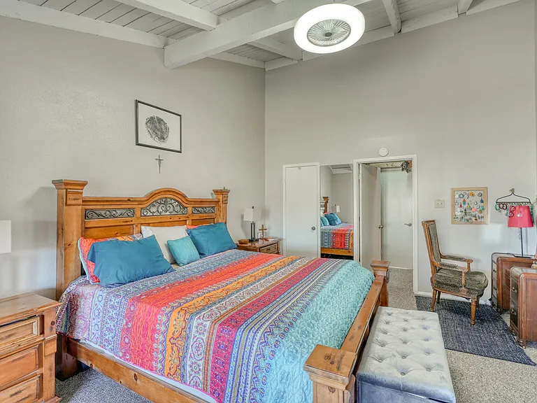 207 Hi Cir N #105A — Photo 11