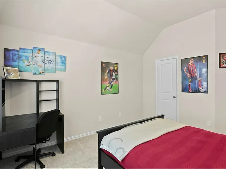 5665 Lightfoot Ln — Photo 32