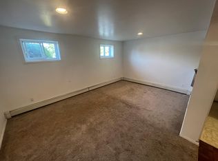 526 Sandhill Rd, Wantagh, NY 11793