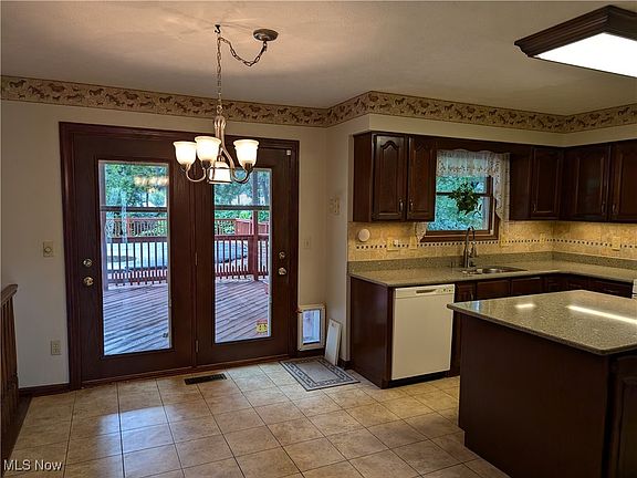 5th image of 26905 Heatherwood Cir