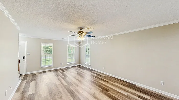 105 Berryhill Cir — Photo 7