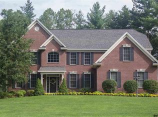 3 Lilac Ln, Saratoga Springs, NY 12866