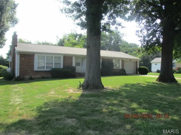 300 Bourbeuse Rd, Union, MO 63084