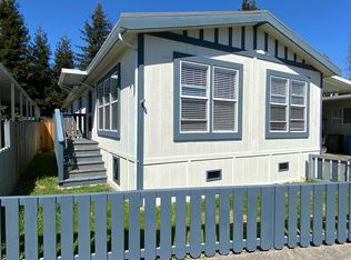 110 Estrella Dr, Rohnert Park, CA 94928
