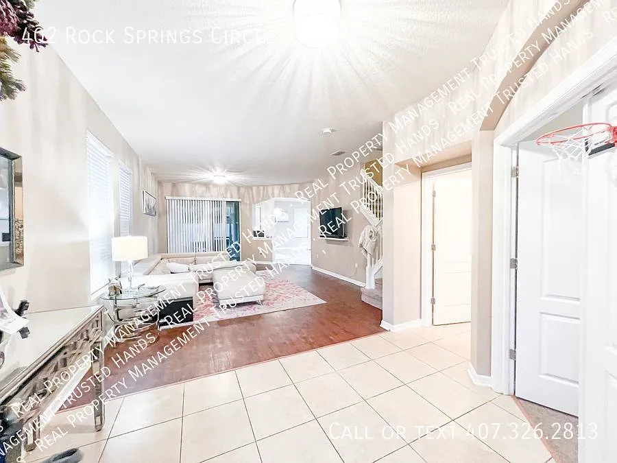 Exquisite Retreat: Luxury Living in Waterside Pointe — Photo 4