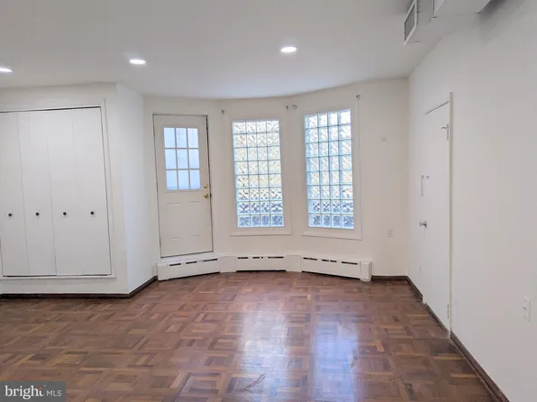 1545 W Passyunk Ave, Philadelphia, PA 19145