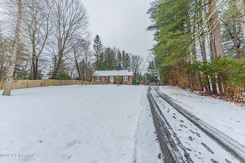 3rd image of 2734 Troy Schenectady Road