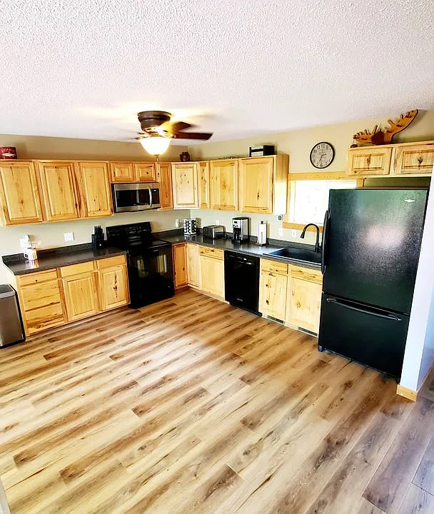 27356 Ross Lake Rd