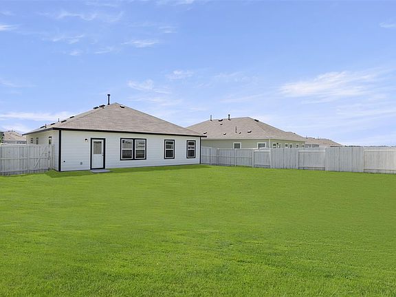 3rd image of 1331 Teychas Dr