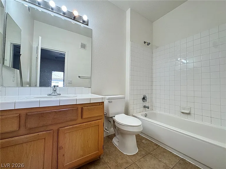 2120 Calville St #202 — Photo 15