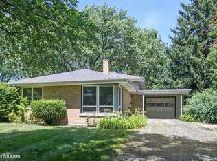 115 Elmwood Dr, Naperville, IL