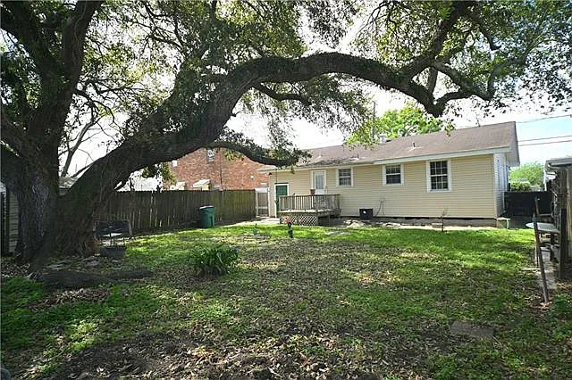 605 Faun St — Photo 12